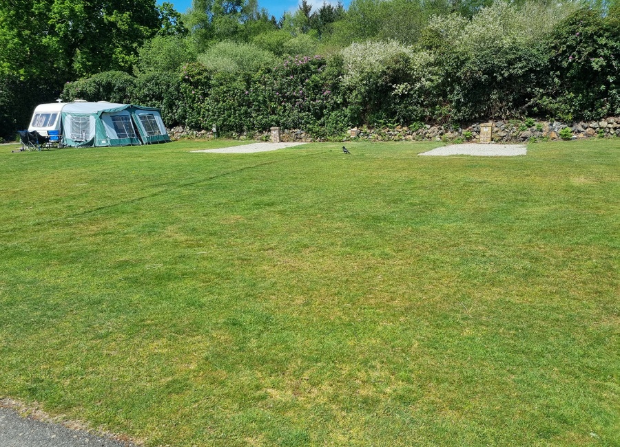Hardstanding & Grass Pitch With Water Grey Waste and Electric Hook Up