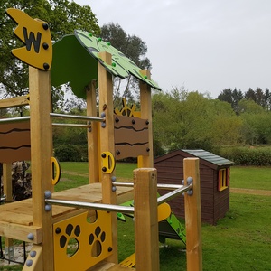 -5's play area