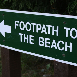 footpath to beach