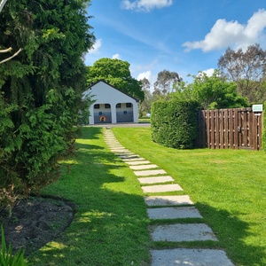 Footpath to Duporth Shower block